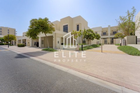 تاون هاوس في Noor Townhouses, Town Square, دبي 4 غرف نوم, 220 م² رقم 121198