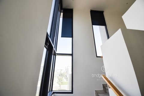 Снять в аренду виллу в Дубай Хилс Эстейт, Дубай: 4 спальни, 195м², № 94571 - фото 13