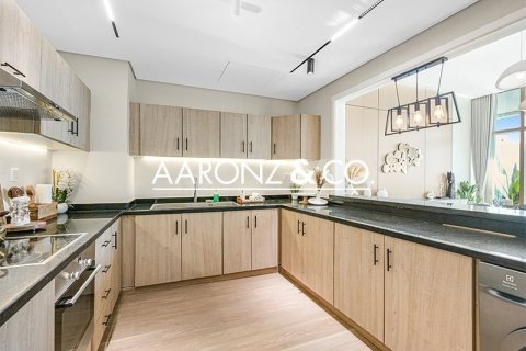 Apartment in Dorra Bay, Dubai Marina, Dubai 2 bedrooms, 136 sq.m. № 94570 - photo 17