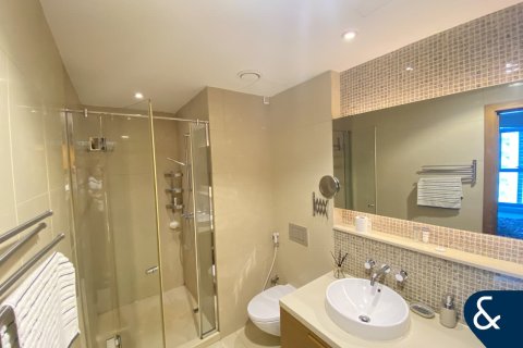 Купить квартиру в Даунтаун Дубай (Даунтаун Бурдж Дубай), Дубай: 2 спальни, 114м², № 75408 - фото 13