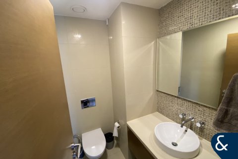 Купить квартиру в Даунтаун Дубай (Даунтаун Бурдж Дубай), Дубай: 2 спальни, 114м², № 75408 - фото 9