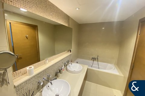 Купить квартиру в Даунтаун Дубай (Даунтаун Бурдж Дубай), Дубай: 2 спальни, 114м², № 75408 - фото 12