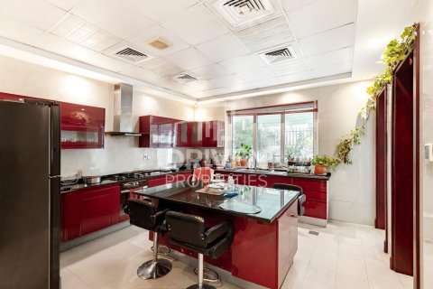 Villa en Hacienda, The Villa, Dubai, 6 dormitorios, 1163 m², № 20268 - foto 4