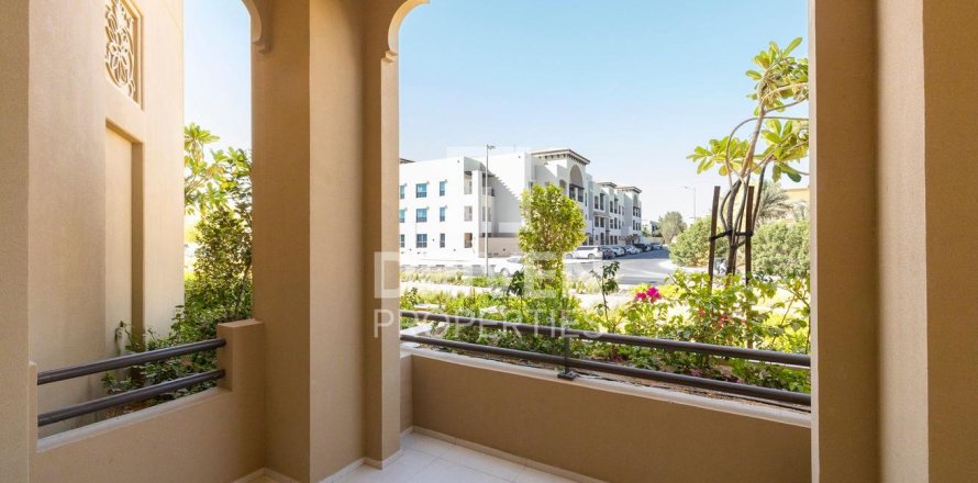 Квартира в Madinat Jumeirah Living, Умм-Сукейм, Дубай, 2 спальни, 134м², № 20265