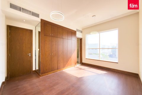 Снять в аренду виллу в Умм-Сукейме, Дубай: 8 спален, 743.2м², № 90222 - фото 16