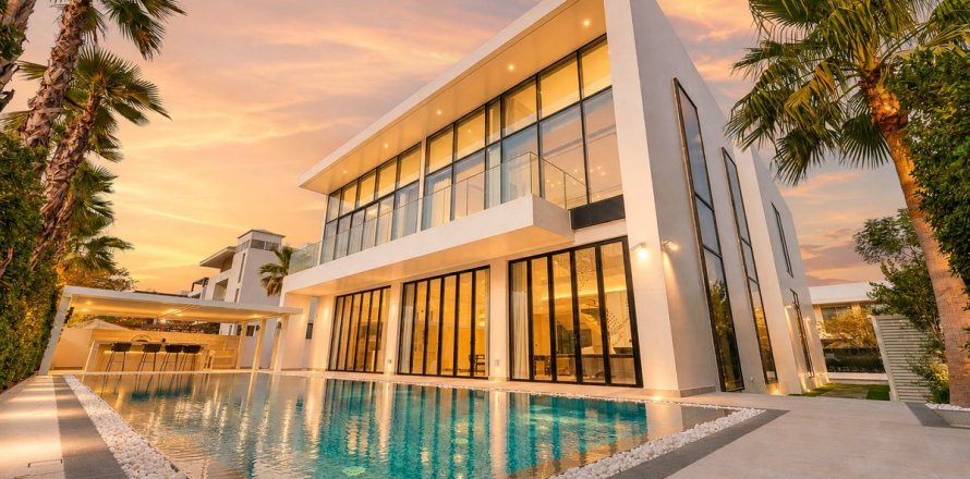 Villa à Dubai Hills Estate, Dubai, 5 chambres, 1002.5 m², № 135136