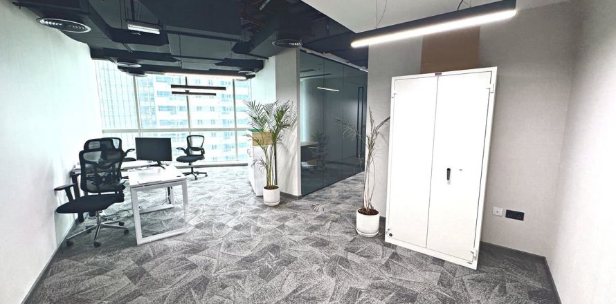 Office in Dubai 109.4 sq.m. № 135144
