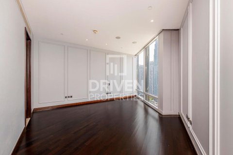 Apartment in Downtown Dubai (Downtown Burj Dubai), Dubai 2 bedrooms, 152.36 sq.m. № 136033 - photo 16