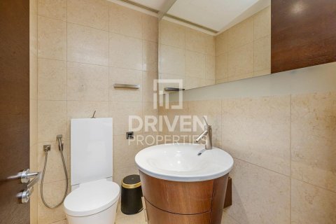 Apartment in Downtown Dubai (Downtown Burj Dubai), Dubai 2 bedrooms, 152.36 sq.m. № 136033 - photo 5