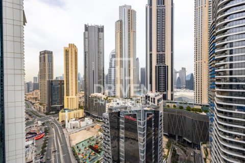 Apartment in Downtown Dubai (Downtown Burj Dubai), Dubai 2 bedrooms, 153.85 sq.m. № 136034 - photo 16