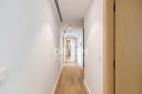 Apartment in Downtown Dubai (Downtown Burj Dubai), Dubai 2 bedrooms, 153.85 sq.m. № 136034 - photo 22