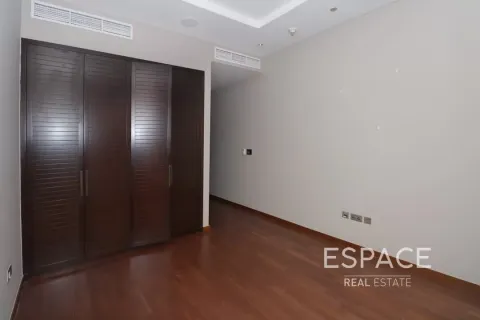 Apartment in Palm Jumeirah, Dubai 3 bedrooms, 213 sq.m. № 62341 - photo 13