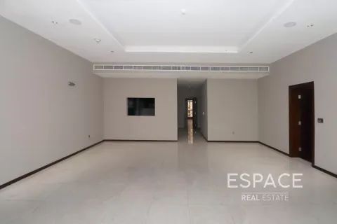 Apartment in Palm Jumeirah, Dubai 3 bedrooms, 213 sq.m. № 62341 - photo 5