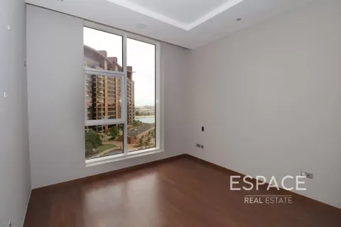 Apartment in Palm Jumeirah, Dubai 3 bedrooms, 213 sq.m. № 62341 - photo 11