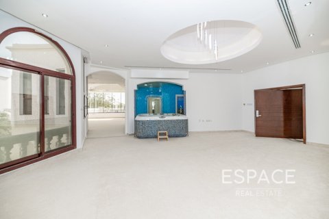 Villa in Emirates Hills, Dubai 8 bedrooms, 1486 sq.m. № 62342 - photo 8