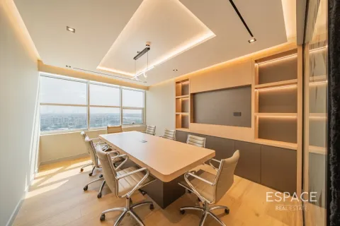 Office in Jumeirah Lake Towers, Dubai 157 sq.m. № 62318 - photo 2