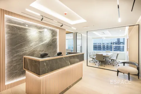 Office in Jumeirah Lake Towers, Dubai 157 sq.m. № 62318 - photo 1
