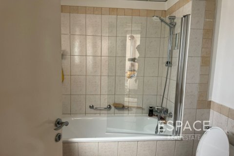 Villa in Springs 4, The Springs, Dubai 3 bedrooms, 258 sq.m. № 62343 - photo 8