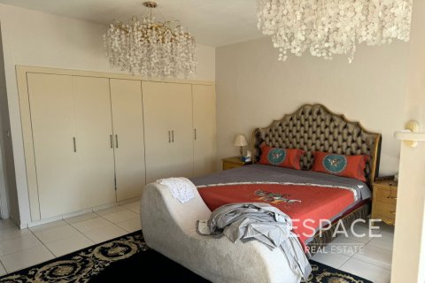 Villa in Springs 4, The Springs, Dubai 3 bedrooms, 258 sq.m. № 62343 - photo 7