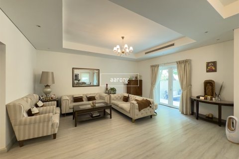 فيلا في Al Furjan, دبي 3 غرف نوم, 229.4 م² رقم 53005 - صورة 2