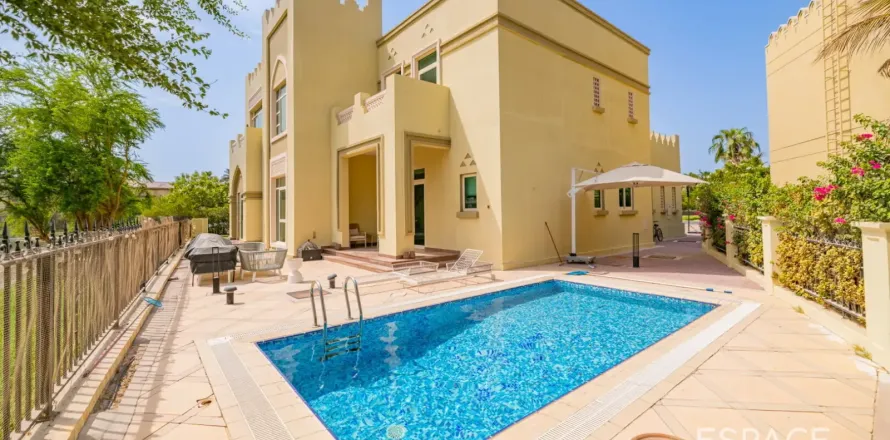 Villa à Jumeirah Islands, Dubai, 4 chambres, 509 m², № 122636