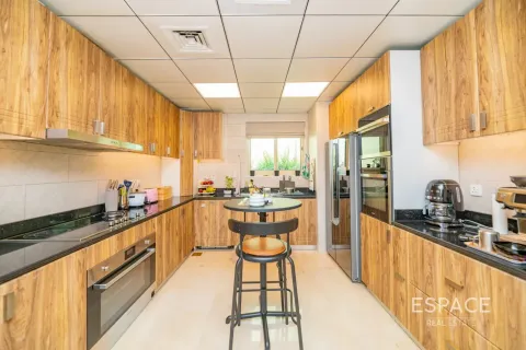 Villa à Jumeirah Islands, Dubai, 4 chambres, 509 m², № 122636 - photo 6