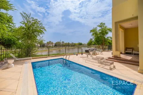 Villa à Jumeirah Islands, Dubai, 4 chambres, 509 m², № 122636 - photo 16