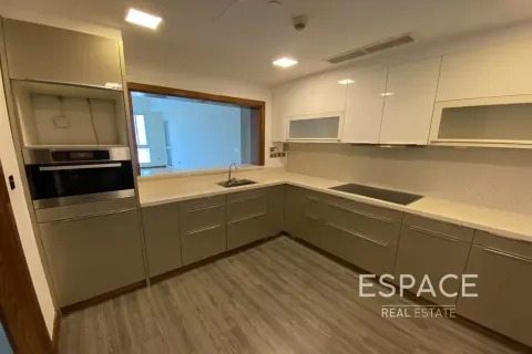 Appartement à Palm Jumeirah, Dubai, 3 chambres, 234 m², № 122639 - photo 4