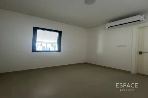 Villa à Jebel Ali, Dubai, 4 chambres, 300 m², № 122638 - photo 4