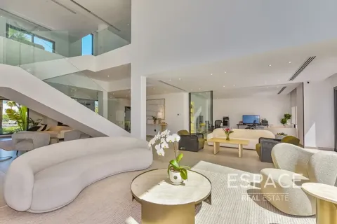 Villa in Jumeirah Islands, Dubai 5 bedrooms, 557 sq.m. № 122641 - photo 3