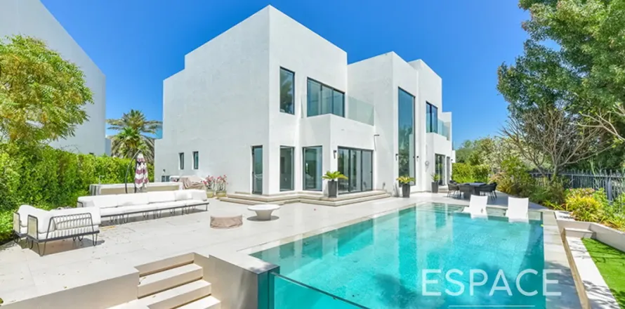Villa in Jumeirah Islands, Dubai 5 bedrooms, 557 sq.m. № 122641