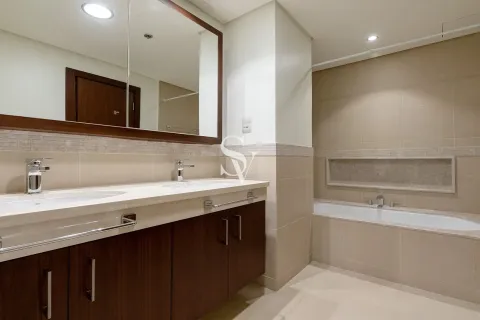 Apartamento en Downtown Dubai (Downtown Burj Dubai), Dubai, 2 dormitorios, 135 m², № 112291 - foto 15