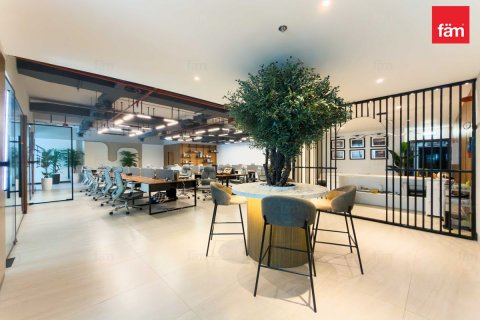 Oficina en Business Bay, Dubai, 199.3 m², № 112404 - foto 3