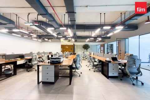 Oficina en Business Bay, Dubai, 199.3 m², № 112404 - foto 8