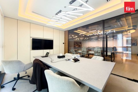 Oficina en Business Bay, Dubai, 199.3 m², № 112404 - foto 17