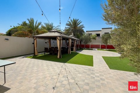 Villa à Jumeirah Park, Dubai, 3 chambres, 677.7 m², № 112402 - photo 11
