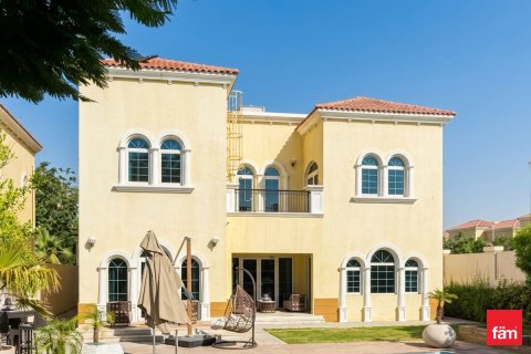 Villa à Jumeirah Park, Dubai, 3 chambres, 677.7 m², № 112402