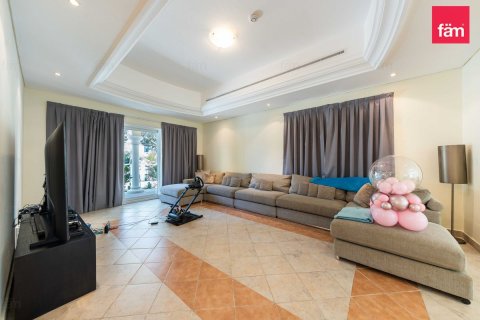 Villa à Dubai, 5 chambres, 881.9 m², № 112405 - photo 6