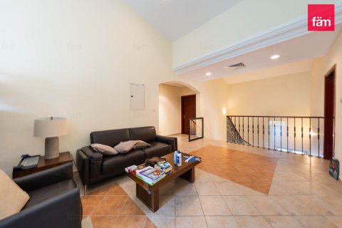 Villa à Dubai, 5 chambres, 881.9 m², № 112405 - photo 7