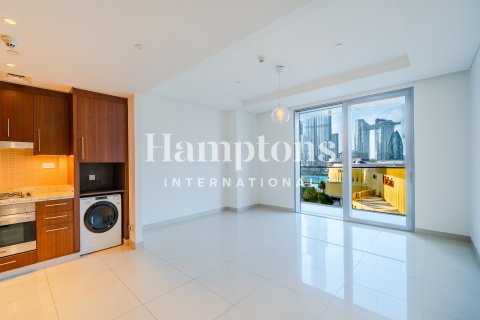 Apartamento en Boulevard Point, Downtown Dubai (Downtown Burj Dubai), Dubai, 1 dormitorio, 71.77964489 m², № 70926 - foto 3