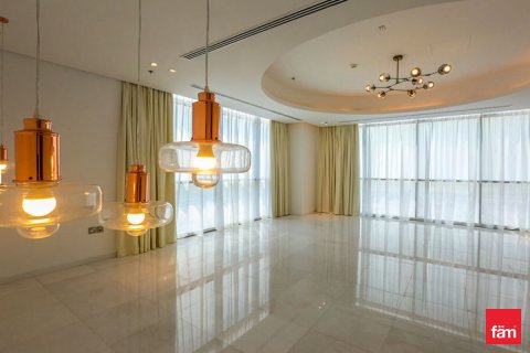 Apartment in Business Bay, Dubai 3 bedrooms, 180.9 sq.m. № 69695 - photo 2