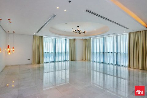 Apartment in Business Bay, Dubai 3 bedrooms, 180.9 sq.m. № 69695 - photo 1