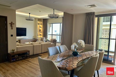 Apartment in Dubai 3 bedrooms, 175 sq.m. № 69698 - photo 2