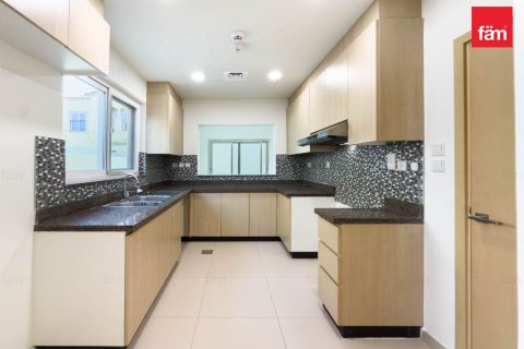 Villa en Dubai, 3 dormitorios, 325.2 m², № 141540 - foto 4