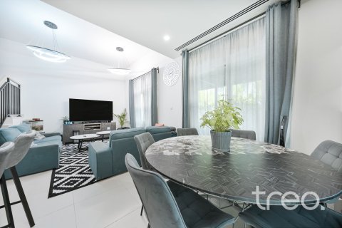 Villa à Dubai, 4 chambres, 207.45 m², № 119508 - photo 5