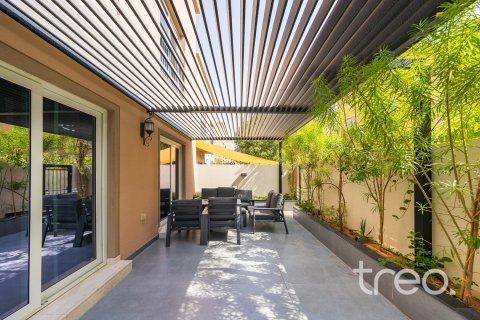Villa à Dubai, 4 chambres, 207.45 m², № 119508 - photo 3
