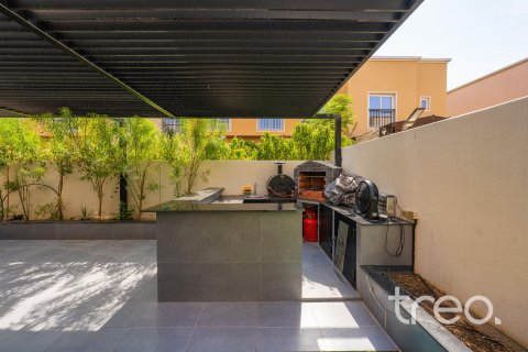 Villa à Dubai, 4 chambres, 207.45 m², № 119508 - photo 24