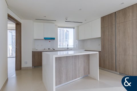 Apartment in Dubai Marina, Dubai 2 bedrooms, 124 sq.m. № 79255 - photo 19