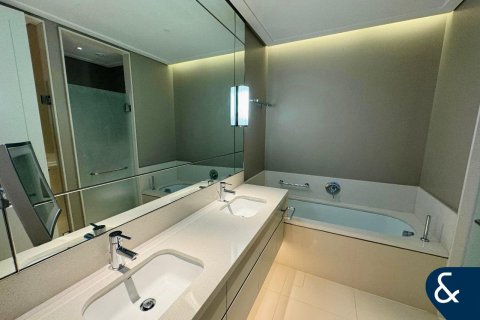 Apartment in Downtown Dubai (Downtown Burj Dubai), Dubai 2 bedrooms, 129 sq.m. № 79265 - photo 15