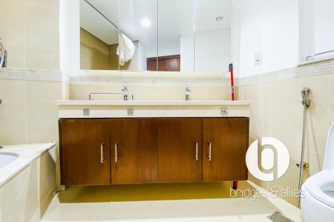 Apartamento en Downtown Dubai (Downtown Burj Dubai), Dubai, 2 dormitorios, 135 m², № 104636 - foto 3